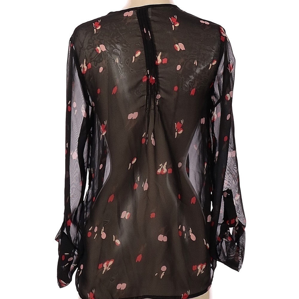 Pins and Needles
Size XS Long Sleeve Blouse - Picture 2 of 2